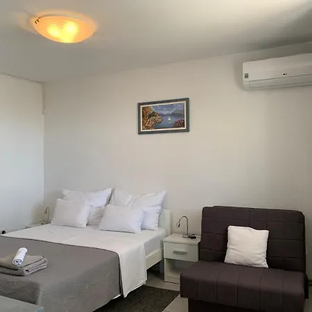 Apartment Maestral *
