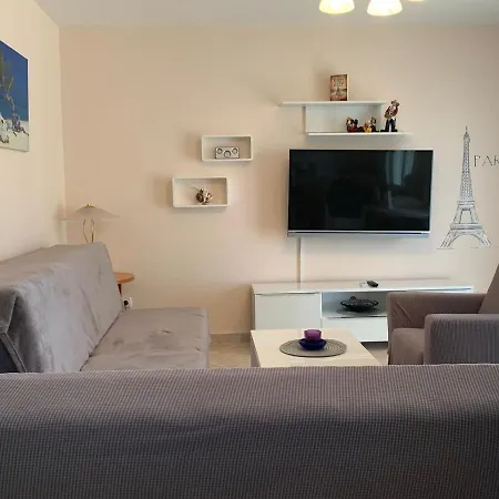 Maestral Apartamento *