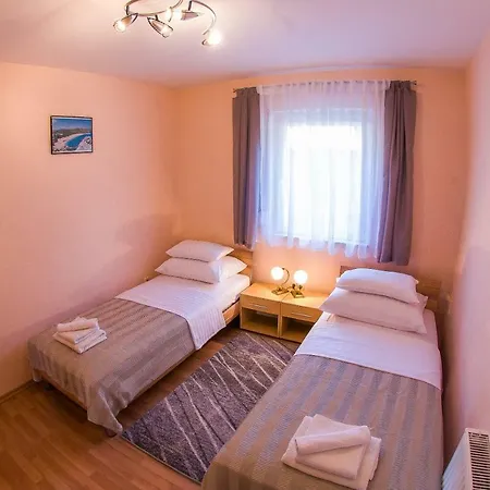 Apartment Maestral *
